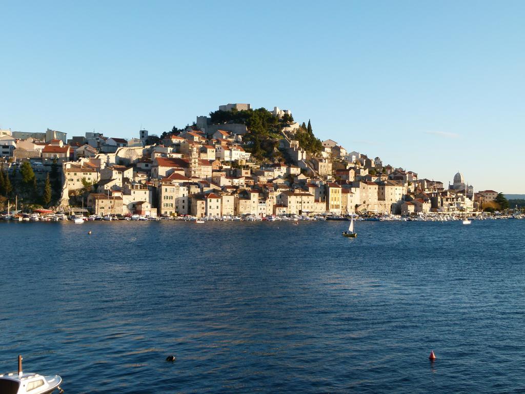 Apartment Bila Šibenik Exterior foto